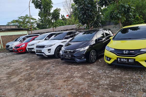 Sewa Mobil Harian Bandung - STAR RENTAL MOBIL BANDUNG